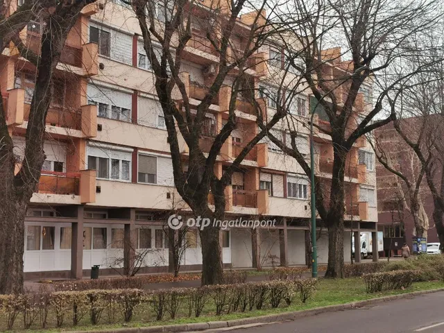 Eladó lakás Cegléd 65 nm