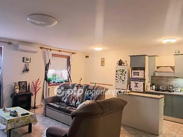 Eladó ház Tápiószele 170 nm