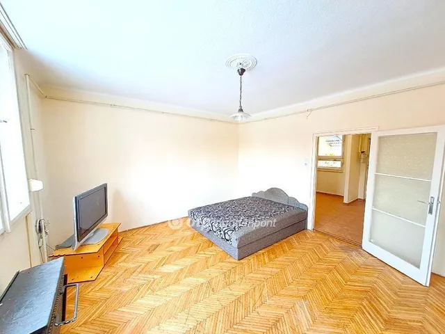 Eladó lakás Kecskemét, Műkertváros 38 nm