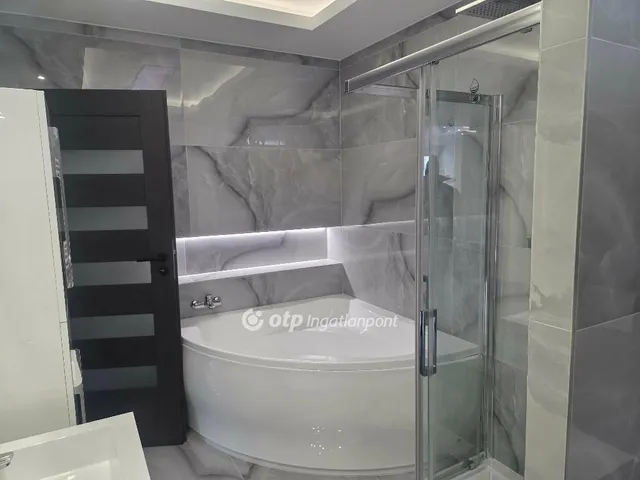 Eladó ház Abony 146 nm