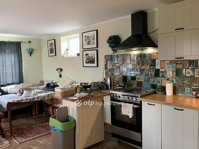 Eladó ház Törtel 81 nm