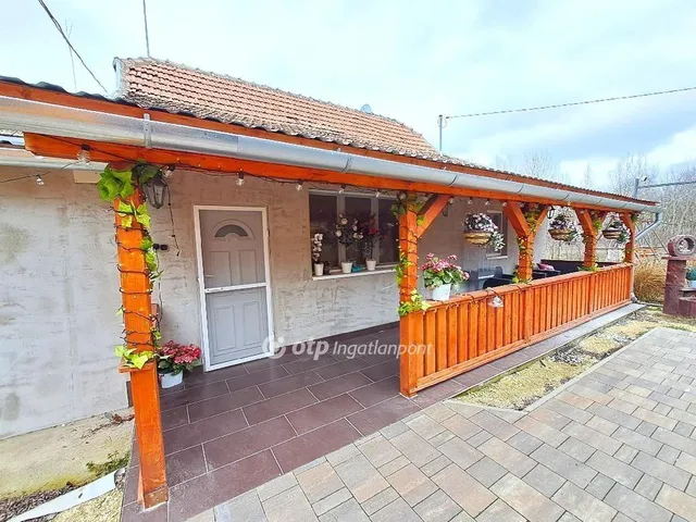 Eladó mezőgazdasági ingatlan Nagykőrös 66 nm