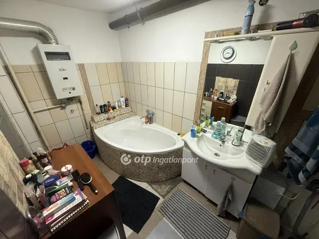 Eladó ház Tiszakécske 74 nm