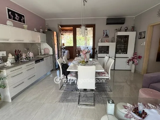 Eladó lakás Gyula 73 nm