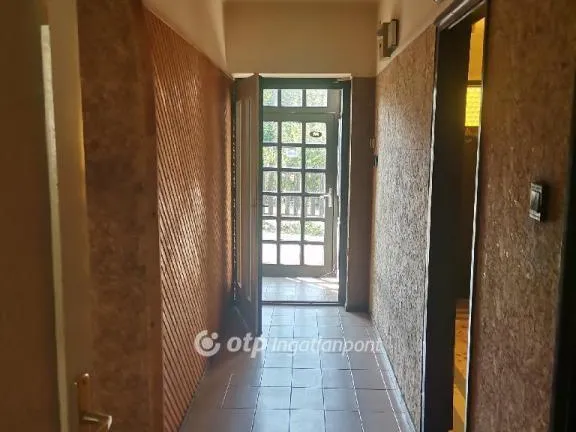 Eladó lakás Békéscsaba 139 nm