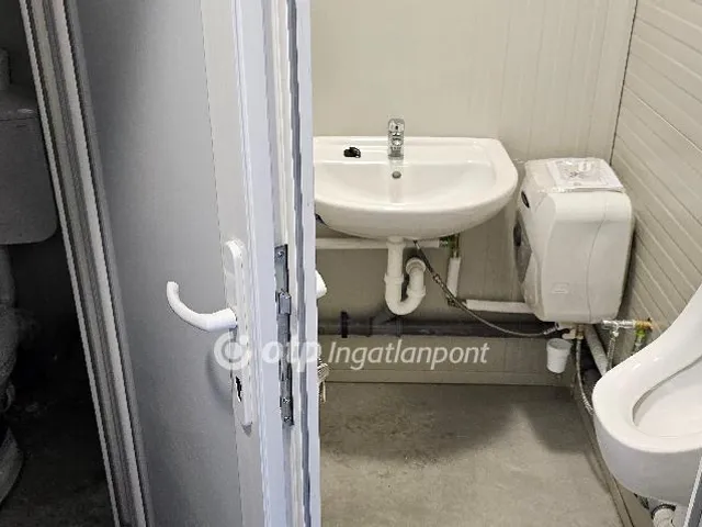 Eladó kereskedelmi és ipari ingatlan Kecskemét 13305 nm