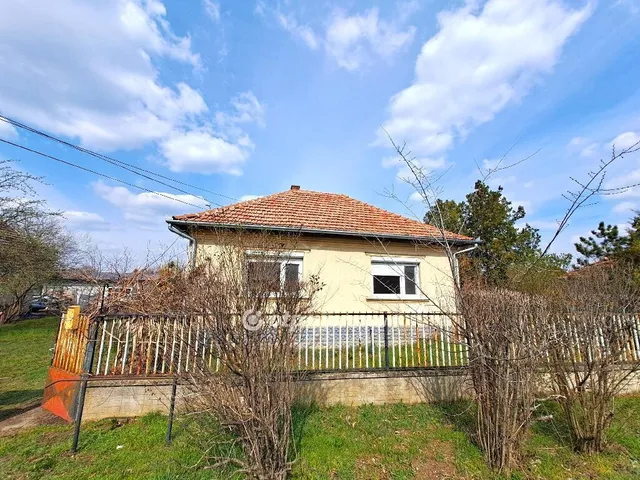 Eladó ház Abony 80 nm