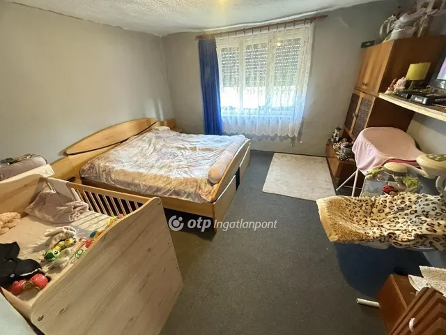 Eladó ház Tiszakécske 88 nm