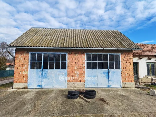 Eladó üdülő és hétvégi ház Csemő 105 nm