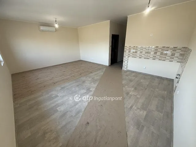 Eladó ház Tiszakécske 57 nm