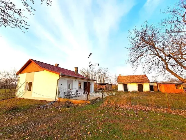 Eladó üdülő és hétvégi ház Tiszakécske 49 nm