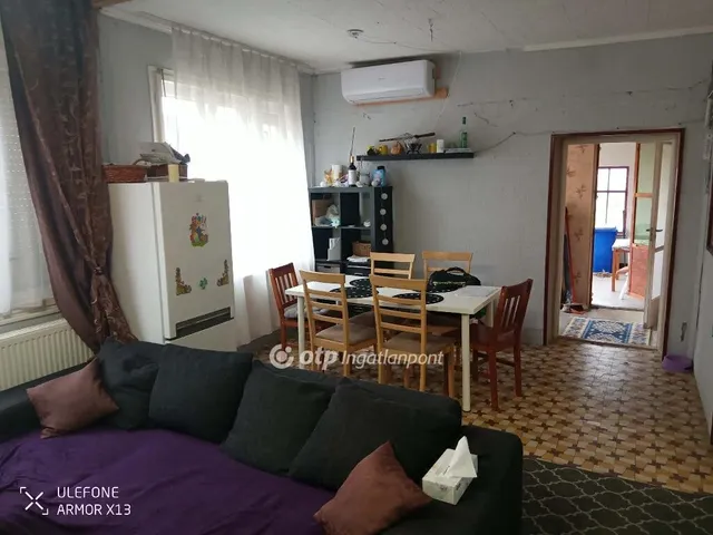 Eladó ház Szelevény 79 nm