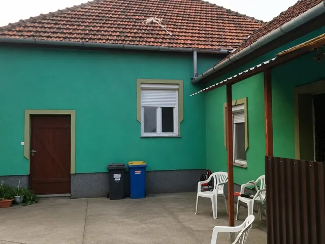 Eladó ház Törtel 120 nm