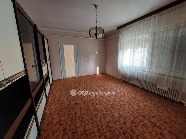 Eladó ház Kiskőrös 90 nm