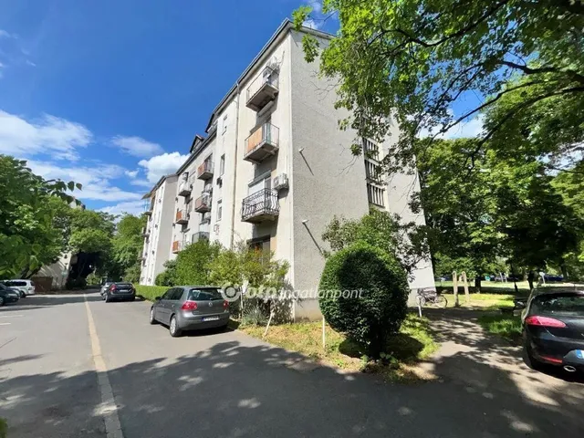 Eladó lakás Békéscsaba 79 nm