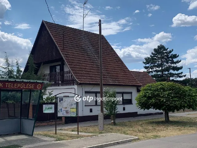 Eladó ház Szank 93 nm