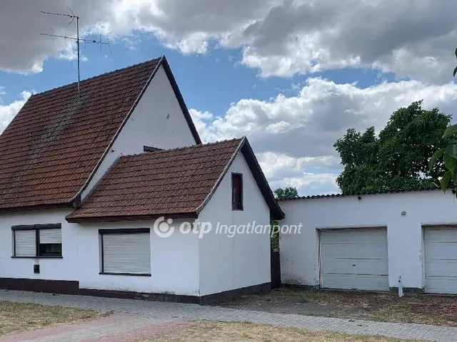 Eladó ház Szank 93 nm