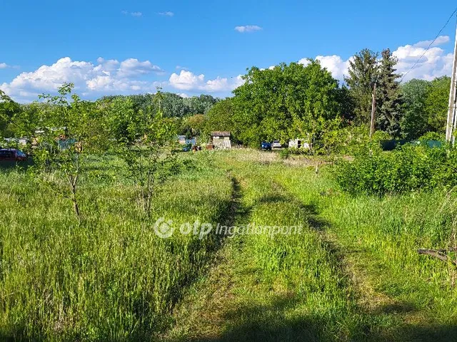 Eladó telek Dunaharaszti 2360 nm