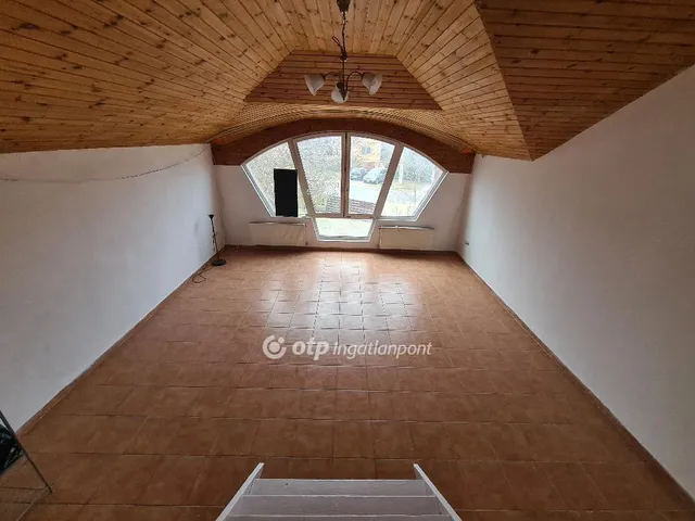 Eladó ház Budapest XVIII. kerület, Szent Lőrinc telep 448 nm