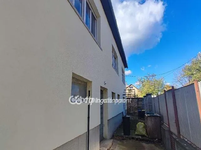 Eladó ház Budapest XIX. kerület, Kertváros 244 nm