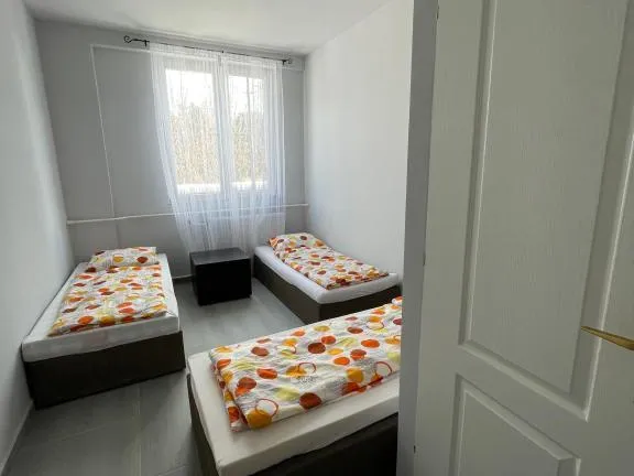 Eladó kereskedelmi és ipari ingatlan Dunaújváros 1052 nm