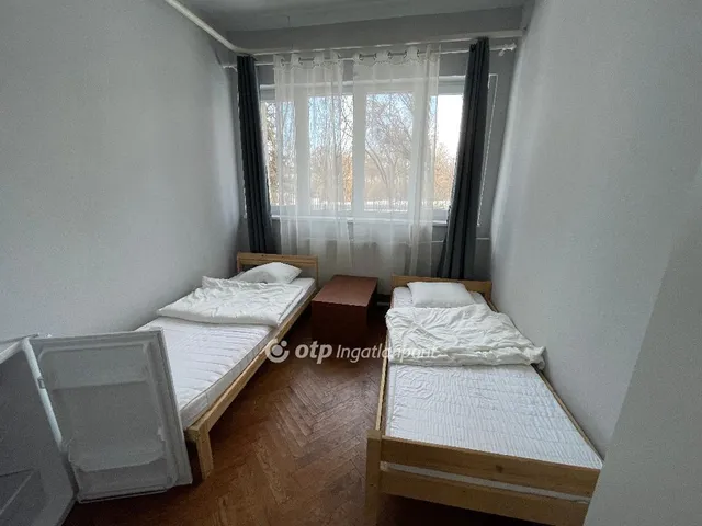 Eladó kereskedelmi és ipari ingatlan Dunaújváros 1052 nm