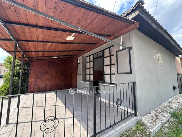Kiadó kereskedelmi és ipari ingatlan Taksony 20 nm