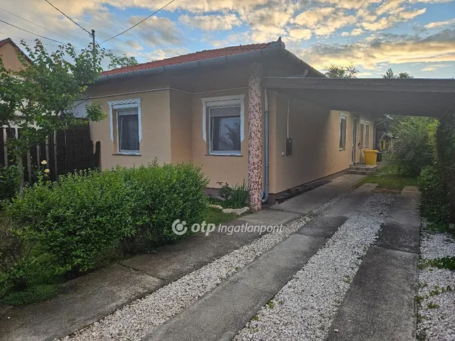 Eladó ház Gyál 93 nm