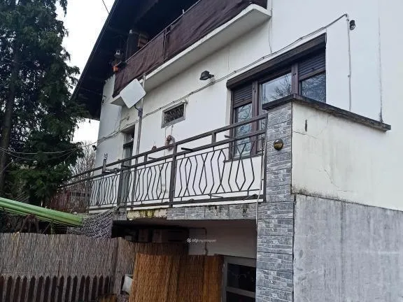 Eladó ház Százhalombatta 215 nm