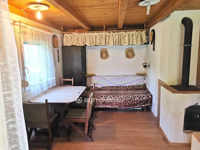 Eladó ház Oroszlány 1490 nm