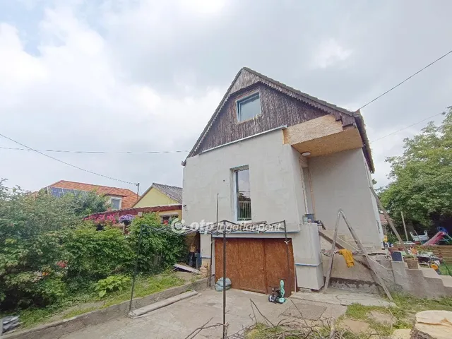 Eladó üdülő és hétvégi ház Szigethalom 54 nm