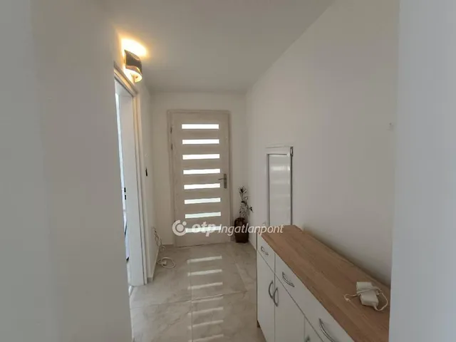 Eladó ház Taksony 290 nm