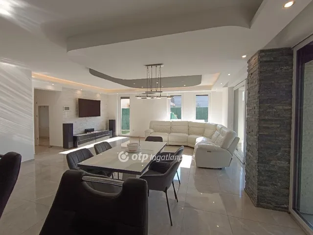 Eladó ház Taksony 290 nm