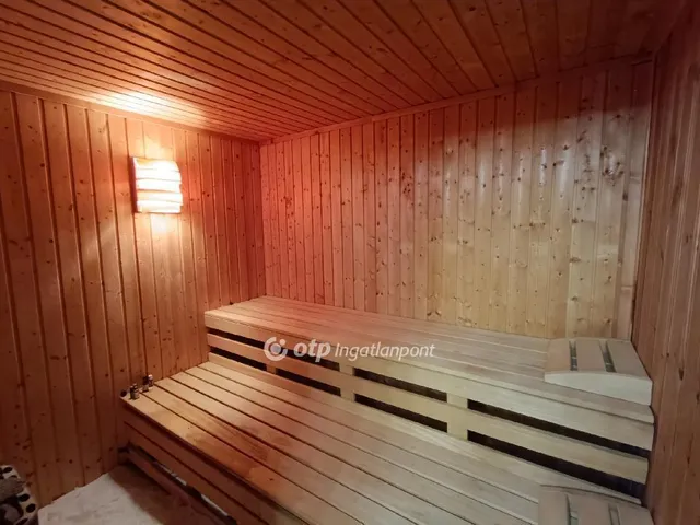 Eladó ház Taksony 290 nm