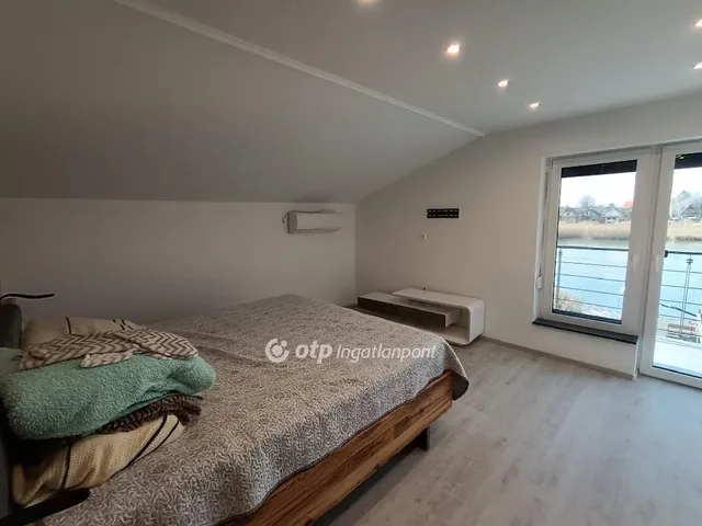 Eladó ház Taksony 290 nm