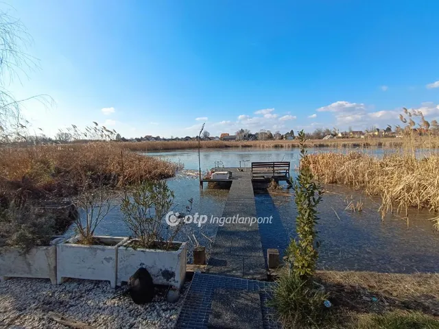 Eladó ház Taksony 290 nm