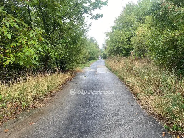 Eladó telek Budapest III. kerület, Csúcshegy 1715 nm