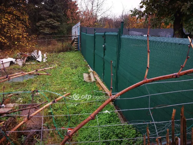 Eladó telek Mogyoród 660 nm