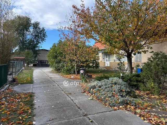 Eladó ház Majosháza 132 nm