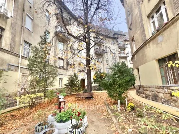 Eladó lakás Budapest X. kerület 64 nm