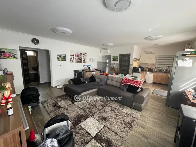 Eladó ház Délegyháza 94 nm