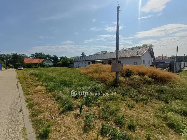 Eladó telek Bugyi 1087 nm