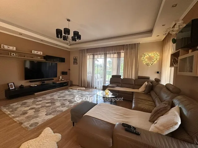 Eladó ház Siófok 361 nm