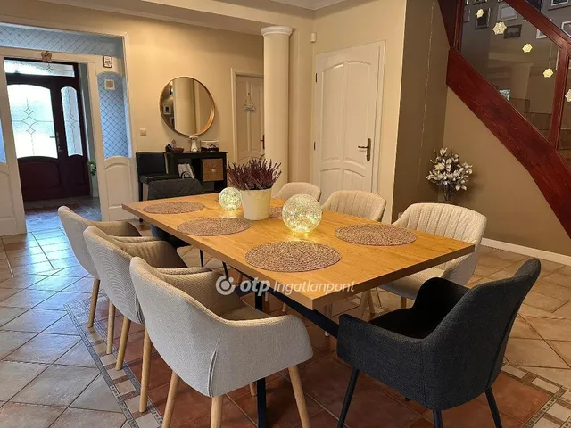 Eladó ház Siófok 361 nm