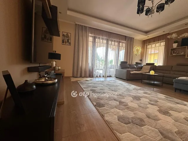 Eladó ház Siófok 361 nm