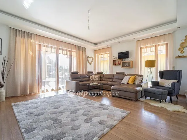 Eladó ház Siófok 361 nm