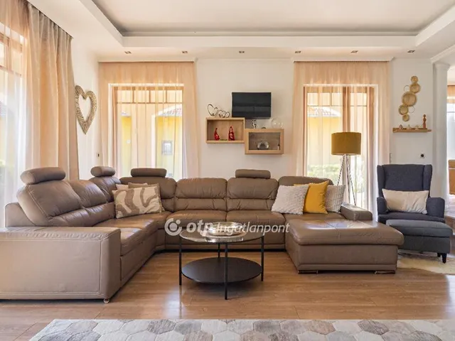 Eladó ház Siófok 361 nm