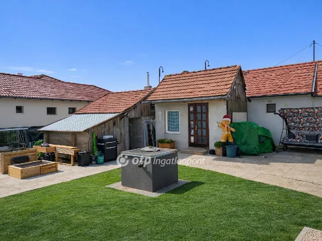 Eladó ház Érd 56 nm