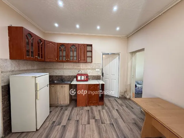 Eladó ház Budapest XVIII. kerület, Szemeretelep 72 nm