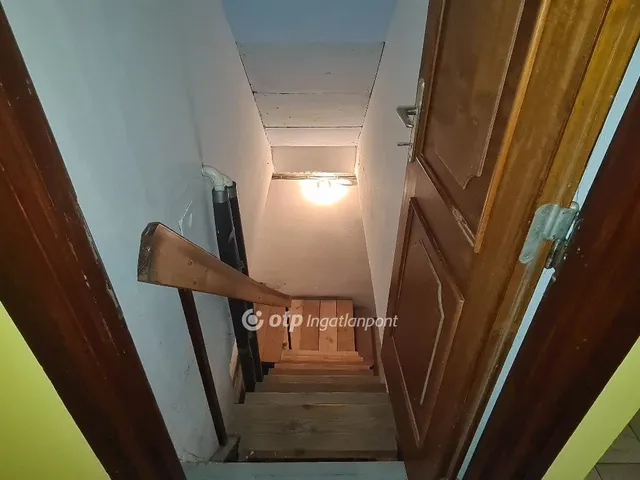 Eladó ház Áporka 102 nm